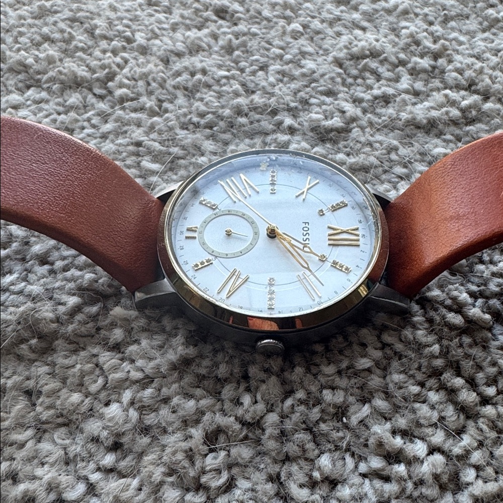 Fossil Gold-Tone Watch with Tan Leather Strap - Picture 4 of 4